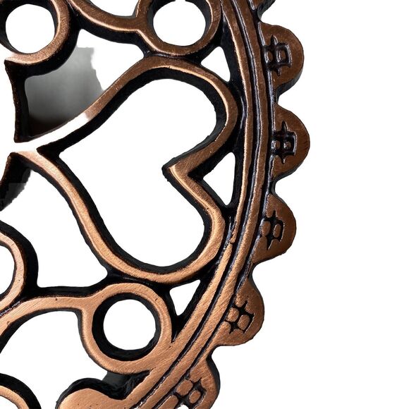 Vintage Copper Plated Wrought Iron Trivet Candle Warmer - Heart Design 8” Round - Picture 5 of 7